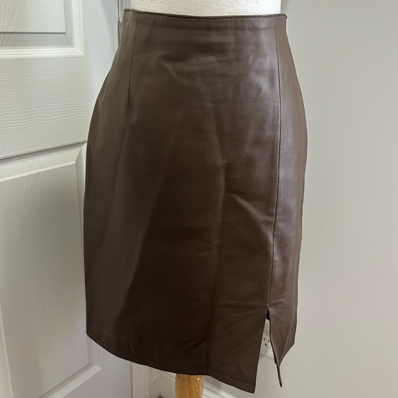 ejE Brown leather skirt with split in the front on the side, size 12M - Picture 1 of 6